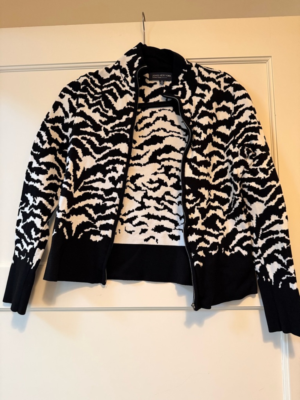 Jones New York Black & White Animal-Print Zip Bomber Jacket